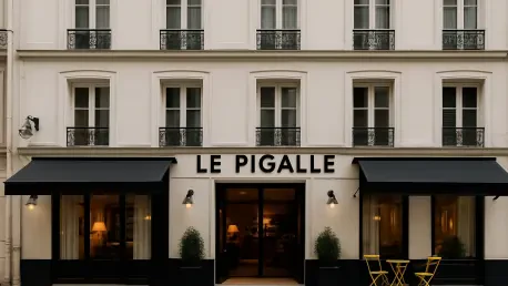 L’Hôtel Le Pigalle Célèbre 10 Ans d’Innovation à Paris