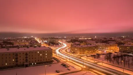 Lumières et Neige Créent un Ciel Rose à Birmingham